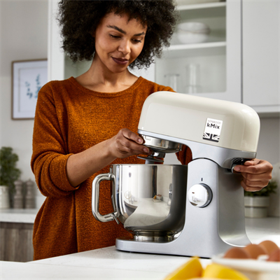 Kenwood kMix Mutfak Şefi Stand Mikser 1000W 5 Lt KMX750CR