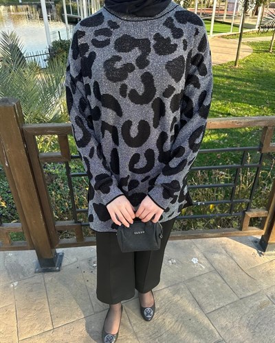 Leopar Desenli Simli Kazak | Siyah