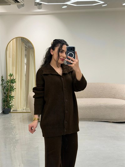 Boğazlı Triko Takım Kahve