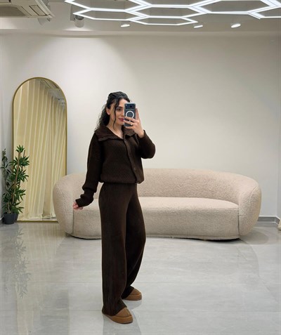 Boğazlı Triko Takım Kahve