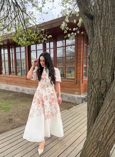 Çiçek Desen Kemerli Elbise