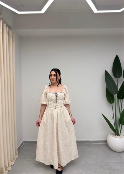 Dantel Detaylı Brode Elbise Bej