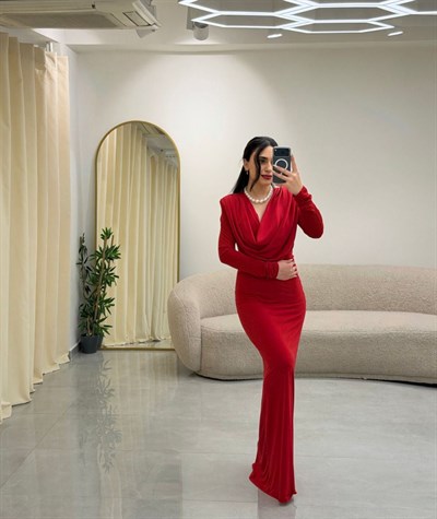 Degaje Yaka Uzun Elbise Kırmızı