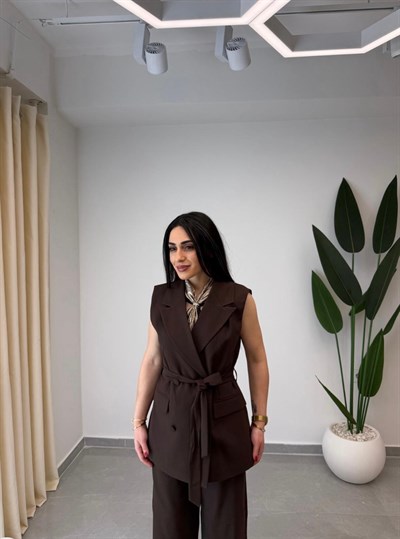 Düğmeli Kuşaklı Yelek-Pantolon İkili Takım