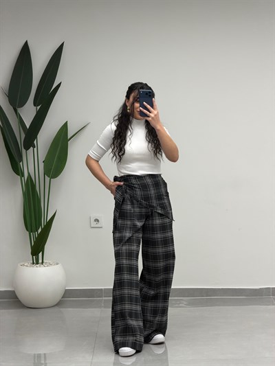Fular Detaylı Marka Model Ekose Pantolon Siyah