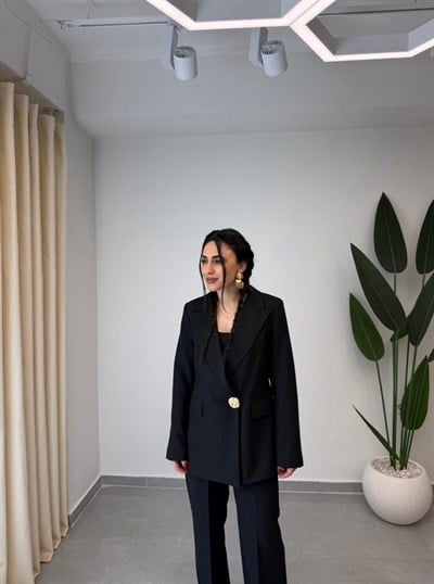 Gold Düğmeli Blazer Ceket
