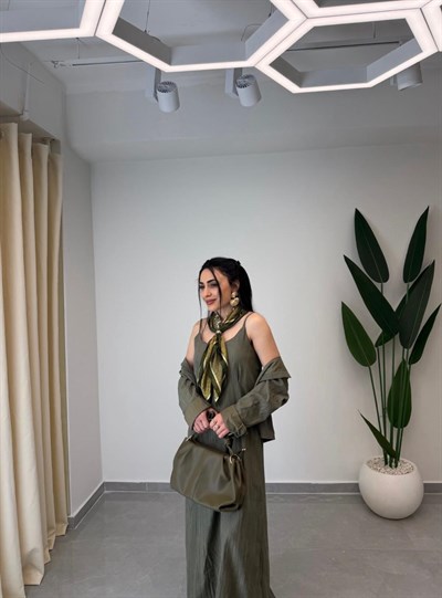 Gömlekli Askılı Elbise Takım Haki