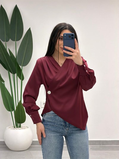 Kruvaze Yaka Düğme Detaylı Saten Bluz Bordo