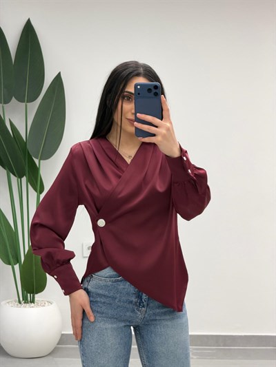 Kruvaze Yaka Düğme Detaylı Saten Bluz Bordo