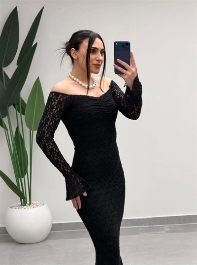 Madonna Yaka Dantel Balık Elbise Siyah