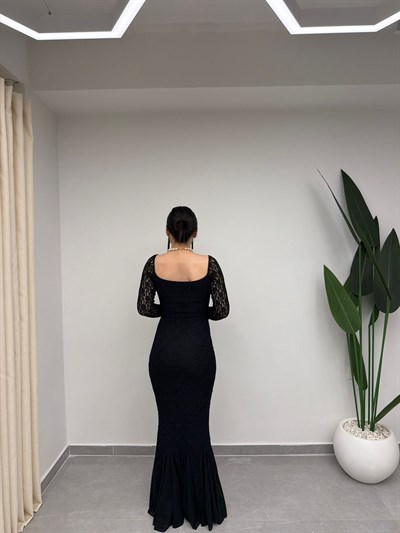 Madonna Yaka Dantel Balık Elbise Siyah