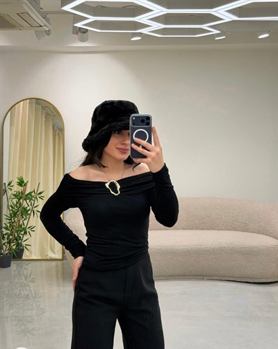 Madonna Yaka Tokalı Bluz Siyah