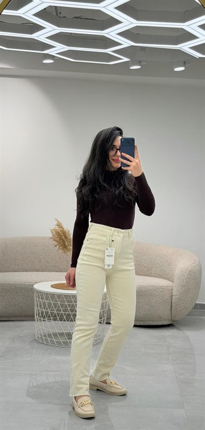 Premium Kalite Paçası Kesik Taş Boyfit Jean