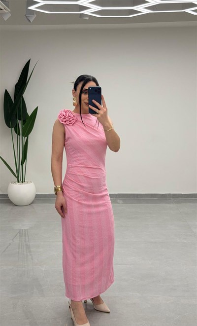 Sıfır Kol Bel Büzgülü Midi Elbise Pembe