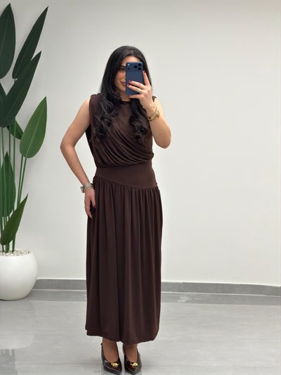 Sıfır Kol Belden Oturtmalı Elbise Kahve