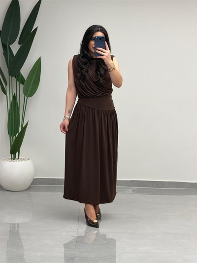 Sıfır Kol Belden Oturtmalı Elbise Kahve