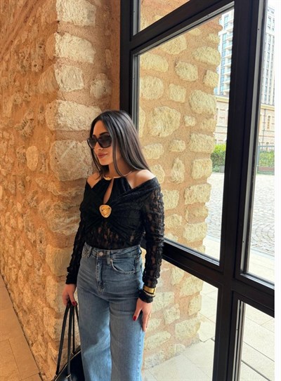 Tasarım Dantelli Bluz Siyah