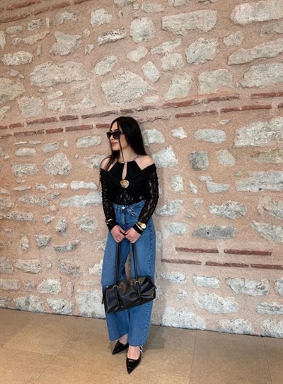 Tasarım Dantelli Bluz Siyah