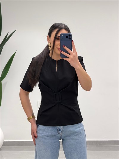Toka Detay Vatkalı Bluz Siyah
