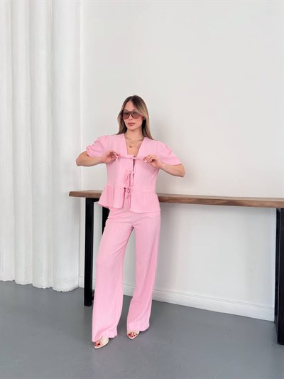 Ön Bağlama Detaylı Marka Model Müslin Takım Pembe