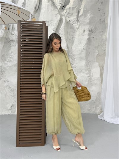 Uçuşan Pelerin Bluz Pantolon Takım yeşil