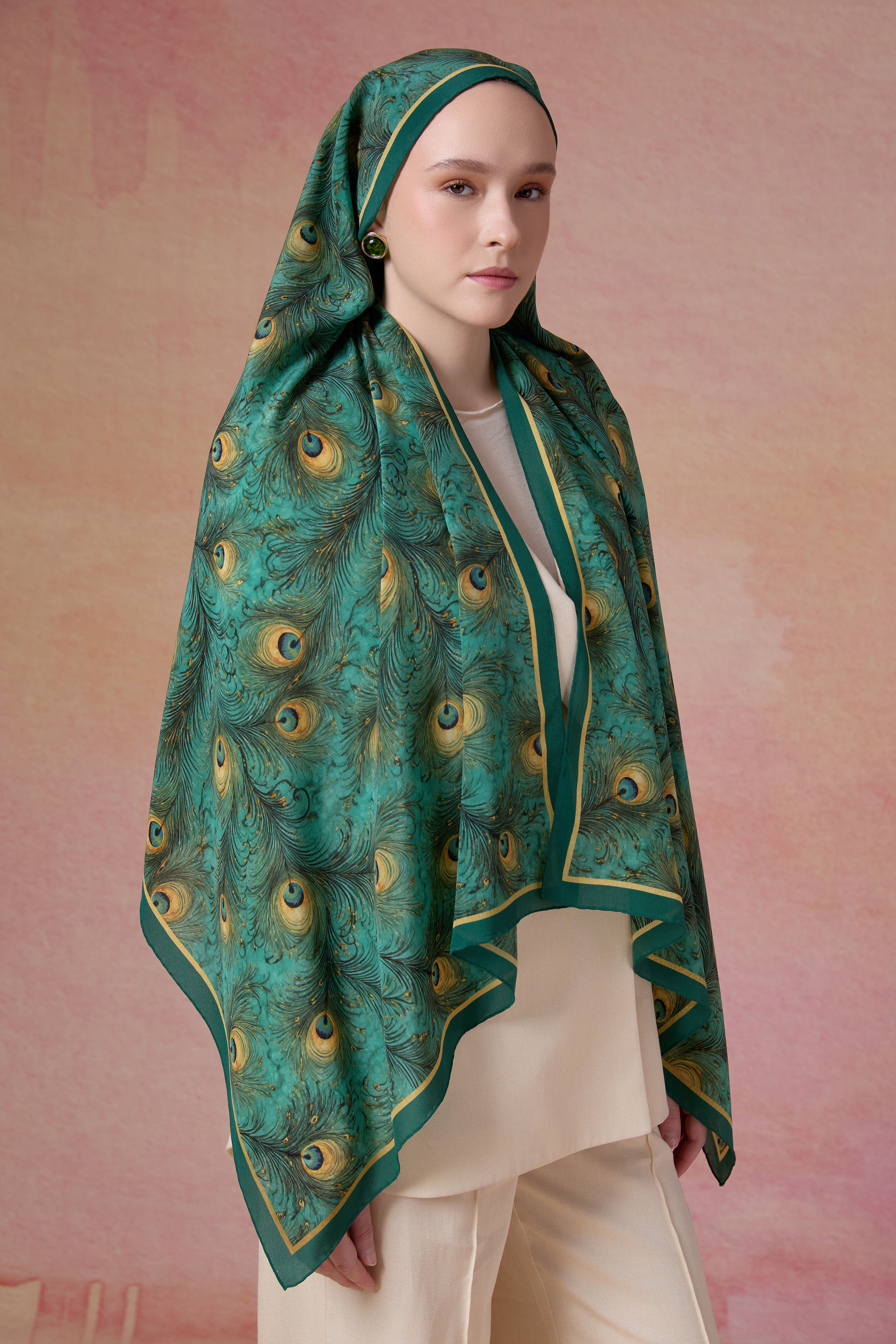 Plume Emerald