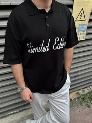 Nakış Detay Kahve Yakalı Triko T-Shirt