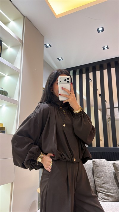 TASARIM DİK YAKA TAKIM KAHVE