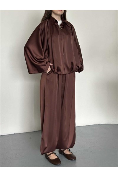 Saten Oversize Kalıp Ceket ve Pantolon İkili Takım