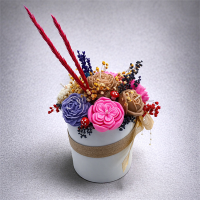 MOMENTO CANDLE KOKULU SOLMAYAN ÇİÇEK BUKETİ