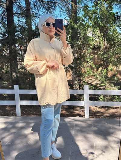 4266 Önden Fermuarlı İşlemeli Kap | Krem