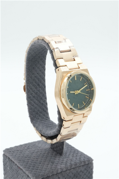 Saat Gold