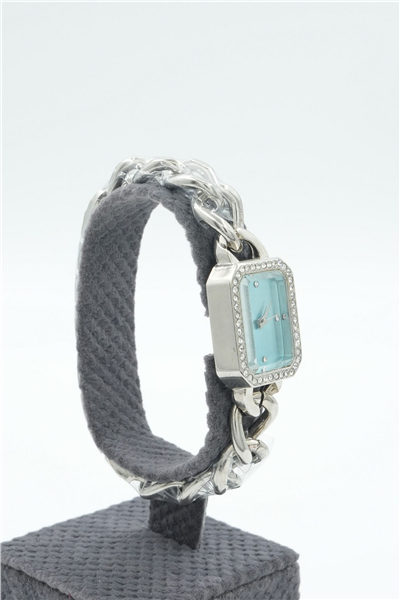 Saat. Silver