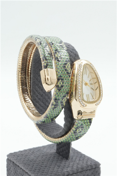 Saat. Gold