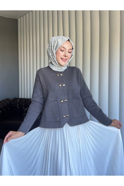 Kadın Kalp Düğmeli Tüylü Triko Kısa Hırka