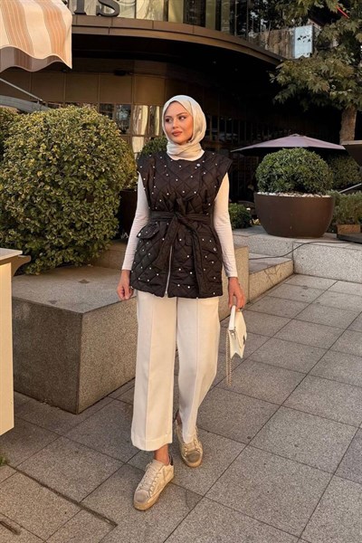 Kadın Şık Taş Detaylı Astarlı Kapitone  Midi Yelek