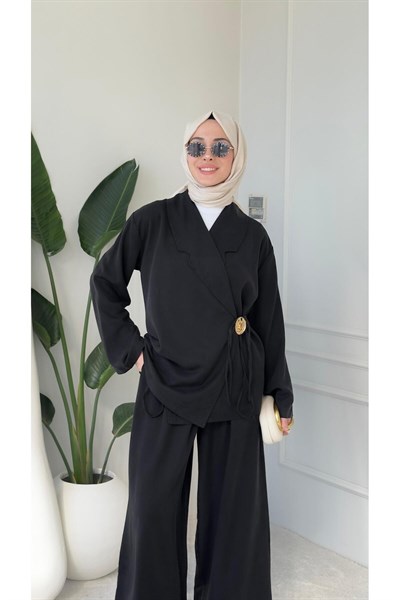 Kadın Toka Detaylı Kimono Bluz Bol Pantolonlu Takım