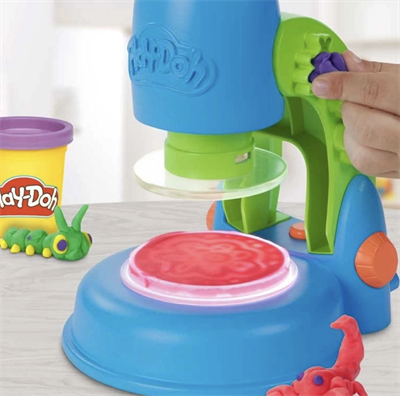 Play-Doh Işıklı Mikroskop Oyun Seti 