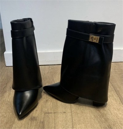 Siyah Tozluk Detay 6 cm Topuklu Kadın Bot