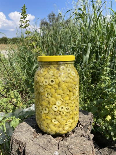 Dilimli Yeşil Zeytin (1300gr Net) Cam Şişe 1 Adet
