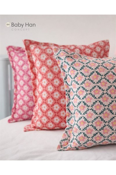 Tekli Dekoratif Koton Kumaşlı anti alerjenik elyaf dolgulu Kırlent 40x40 c