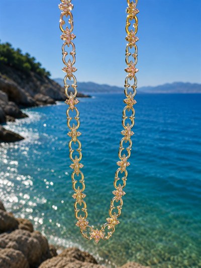 Flower Klasik Tasarım Gold Kolye