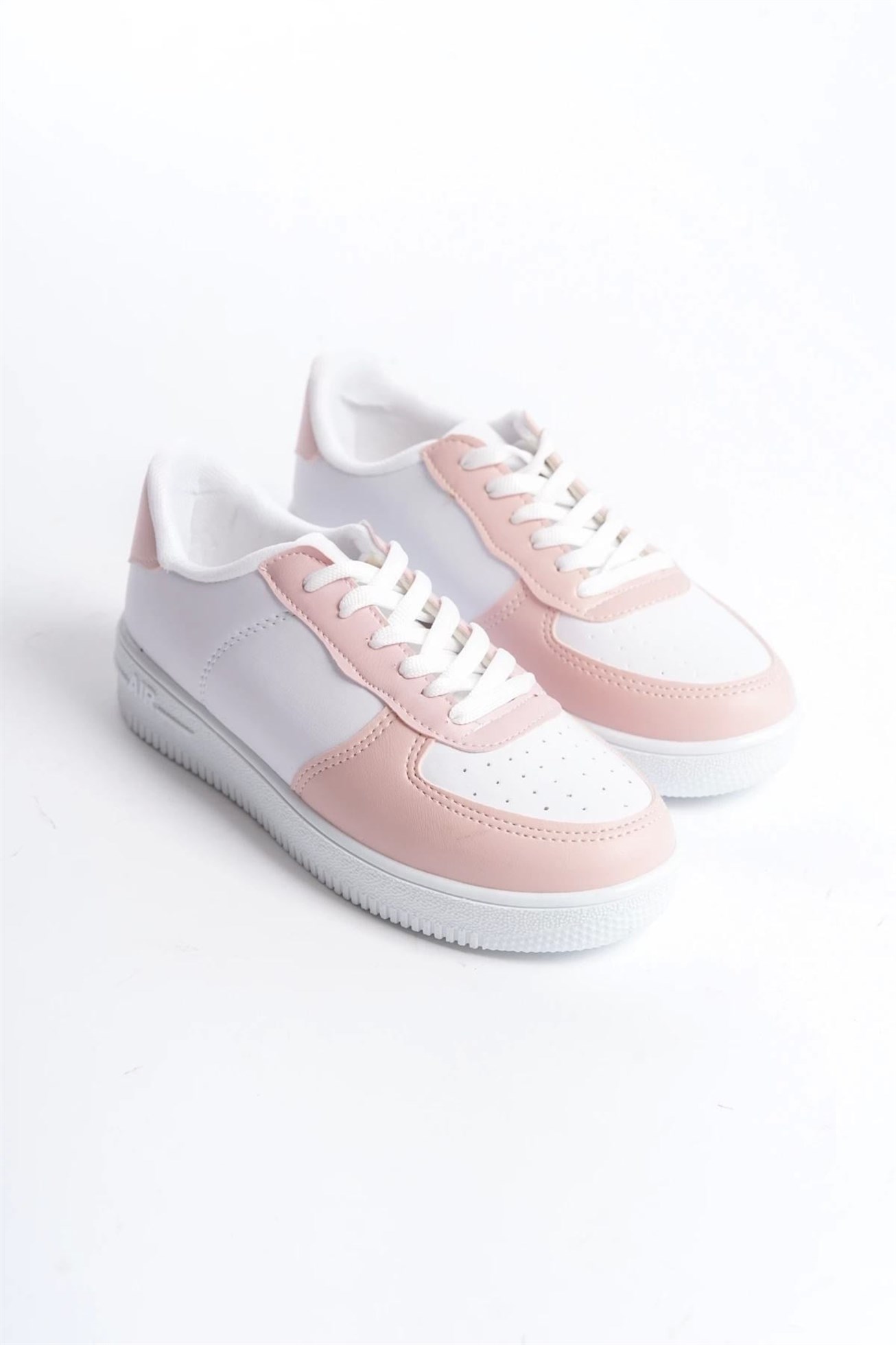Günlük Kullanıma Uygun İkonik Pembe-Beyaz Kadın Sneaker