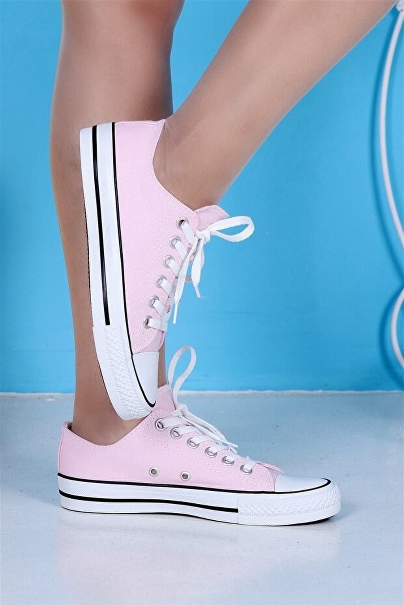 Unisex Pembe Kanvas Bağcıklı Spor Ayakkabı