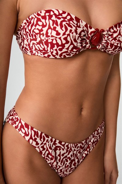 Kom Lium Aksesuar Detaylı Straplez Bikini Takımı Bordo