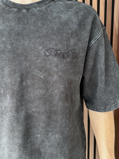 Nakışlı Yıkamalı Oversize Tshirt Siyah