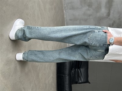 Taşlanmış Regular Jean Açık Mavi