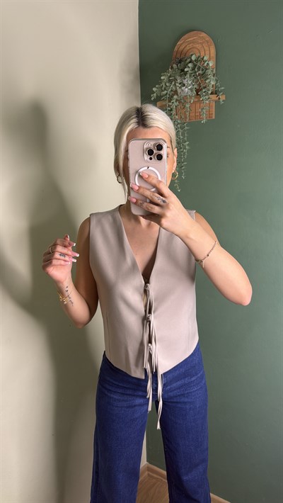 Bağlama Detaylı Yelek Bluz (Bej)