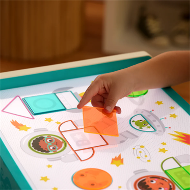 B.Toys Eğitici ve Işıklı Oyun Kutusu