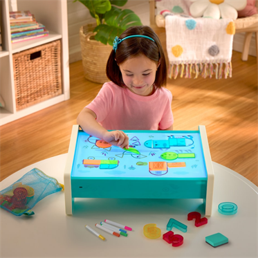 B.Toys Eğitici ve Işıklı Oyun Kutusu